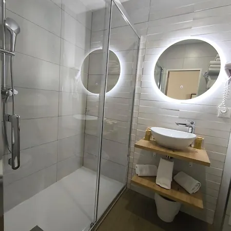 Hotel Saint Gothard Niza